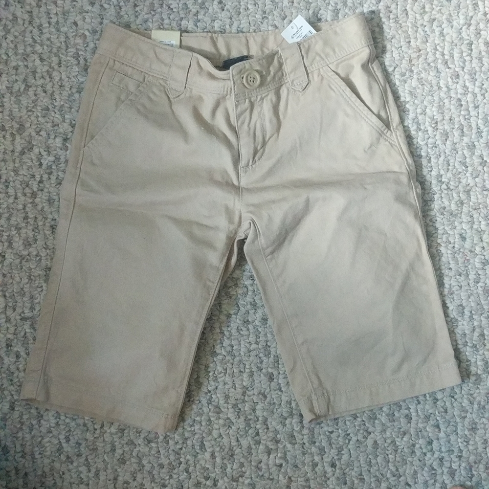 GAP girls khaki long shorts for uniform or summer!